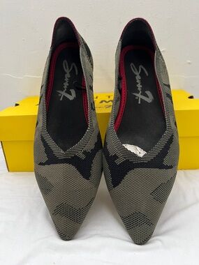 Seven 7 Olive Knit Pointed Flats with Black Pattern and Red Trim gently worn